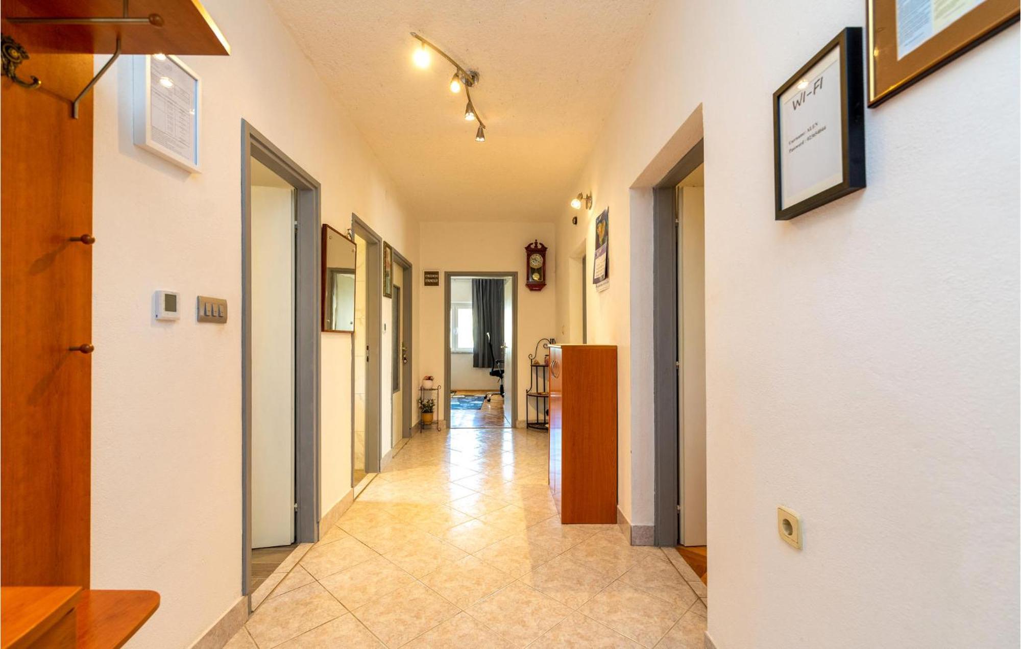 Lovely Apartment In Rovanjska With House Sea View Екстер'єр фото