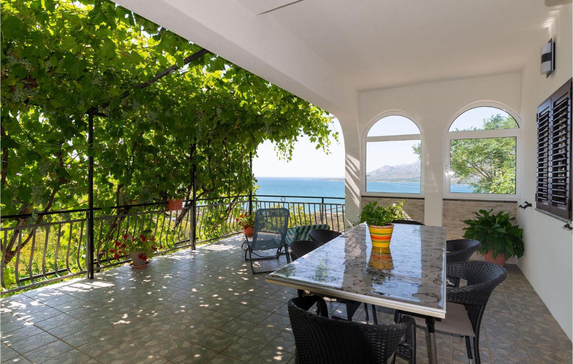 Lovely Apartment In Rovanjska With House Sea View Екстер'єр фото